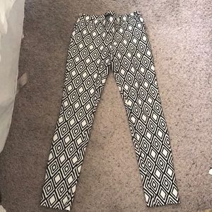 Forever 21 velvet embroidered pants